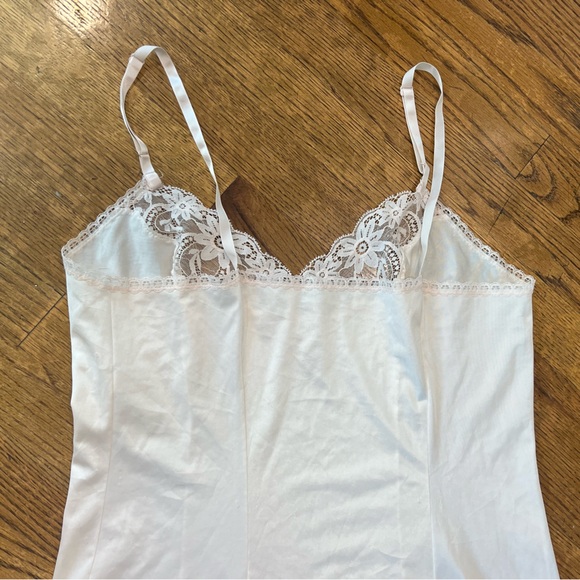Vintage Vanity Fair Poly Nylon slip size medium - Picture 4 of 7